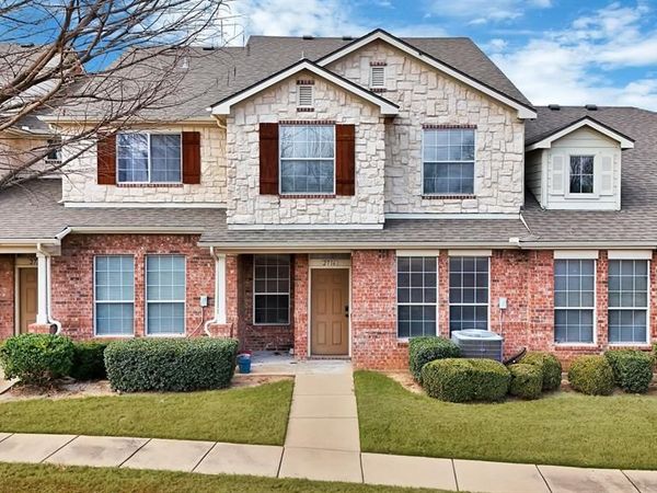 2716 Denali Park Drive, Grand Prairie, TX 75050
