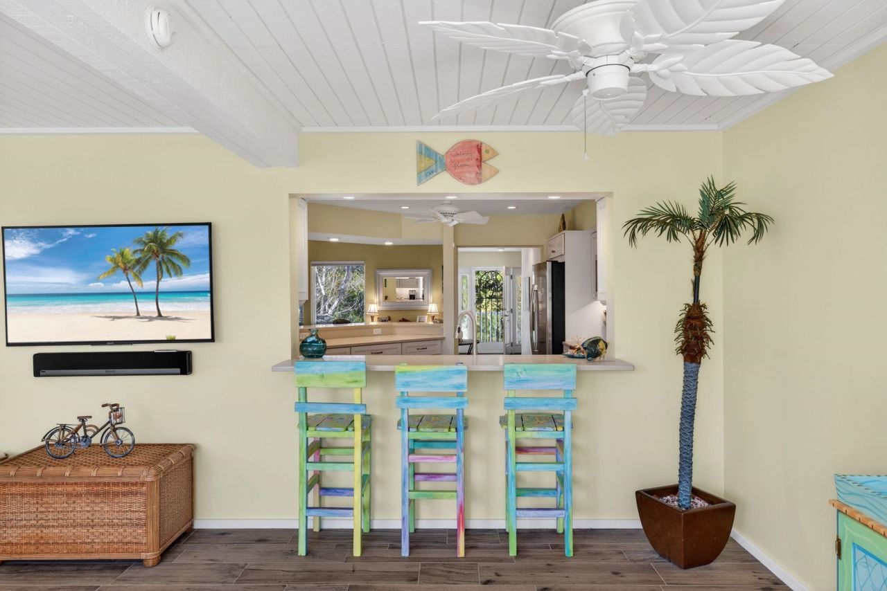 5312 Ladyfinger Lake Rd, Sanibel, FL 33957 Photo