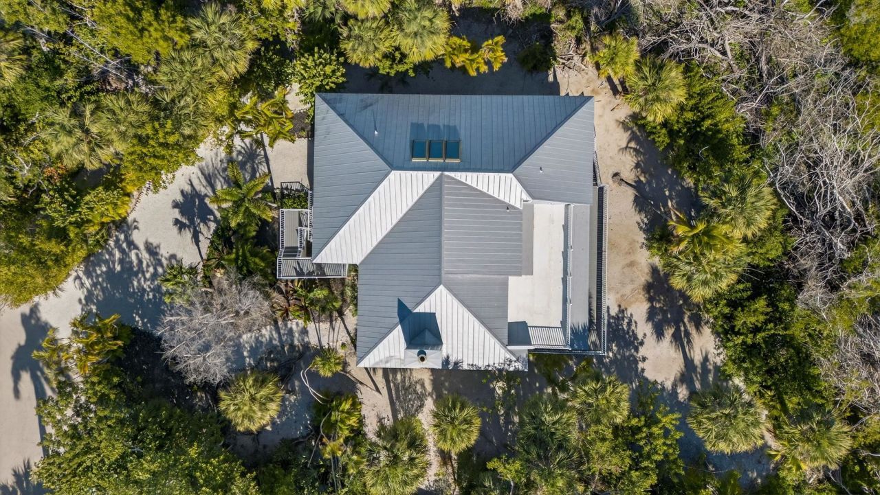 5312 Ladyfinger Lake Rd, Sanibel, FL 33957 Photo