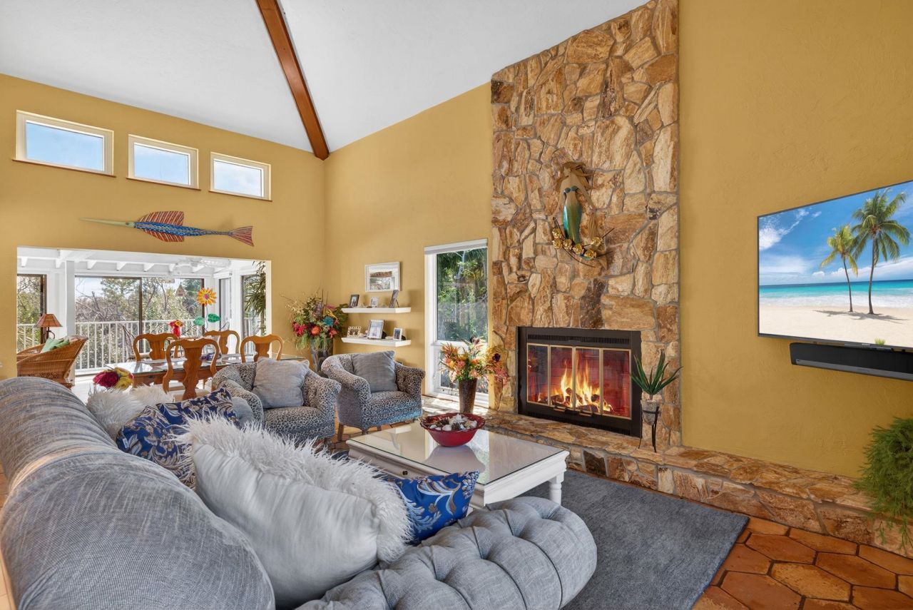 5312 Ladyfinger Lake Rd, Sanibel, FL 33957 Photo