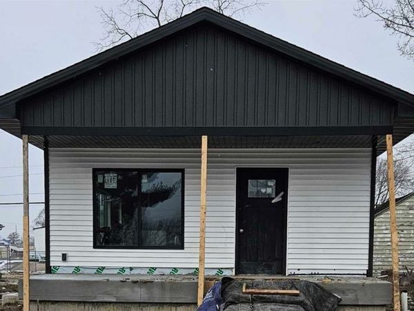 105 Mulberry, Tipton, IA 52772