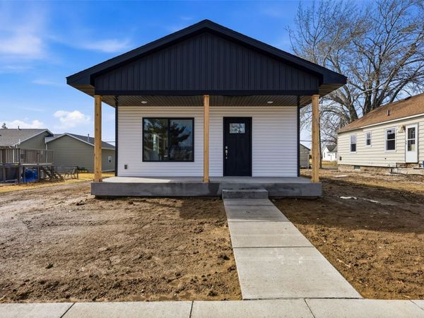 105 Mulberry, Tipton, IA 52772