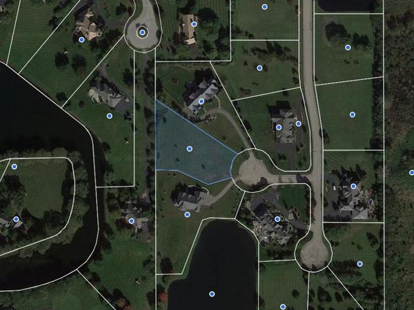 12 Leanda Court, South Barrington, IL 60010