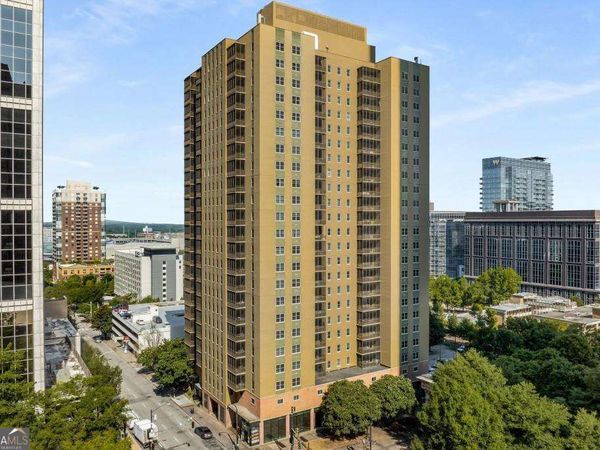 300 Peachtree Street NE, Unit 9D, Atlanta, GA 30308