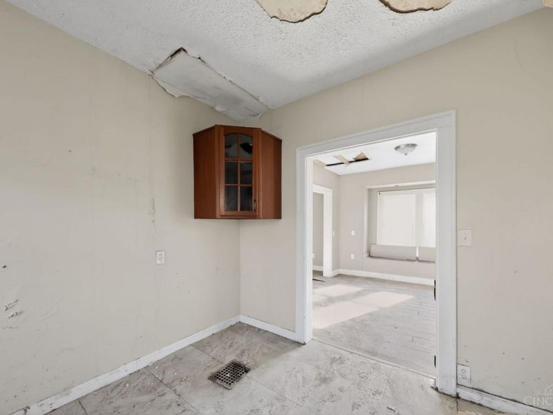 4340 W Eighth Street, Cincinnati, OH 45205 Photo 20