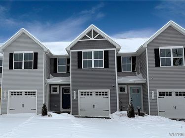 6233 Thornden Park Drive, Lockport, NY 14094