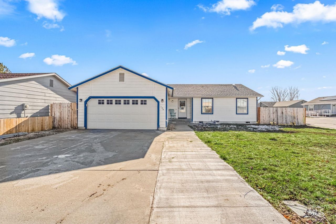 175 Del Mar St, Mountain Home, ID 83647 Main Photo