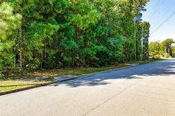 138 Ballard Court  photo 4