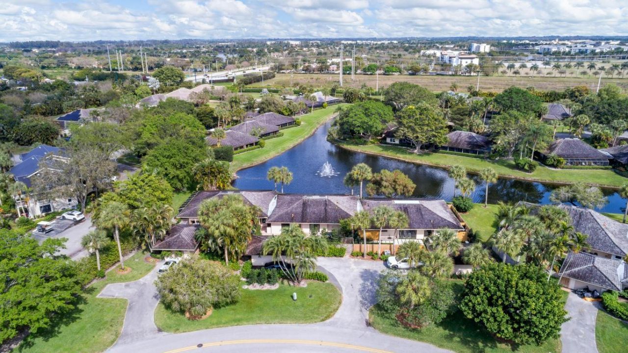 11683 Wimbledon Circle, Wellington, FL 33414 Photo