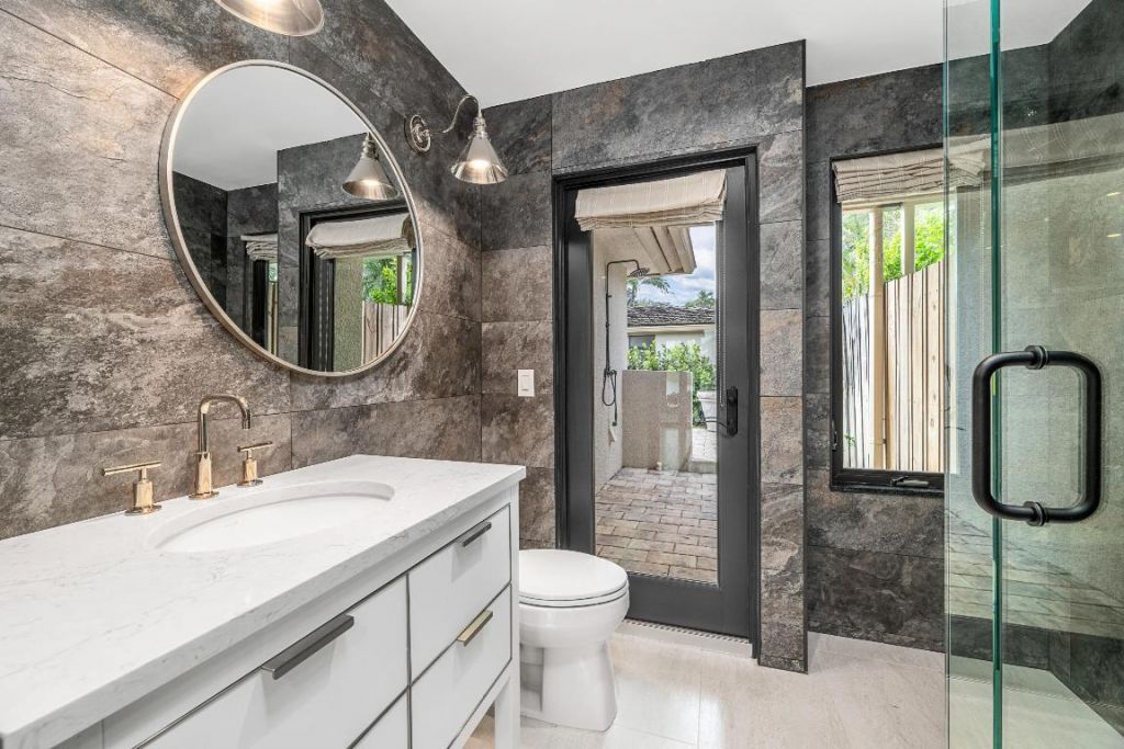 11683 Wimbledon Circle, Wellington, FL 33414 Photo