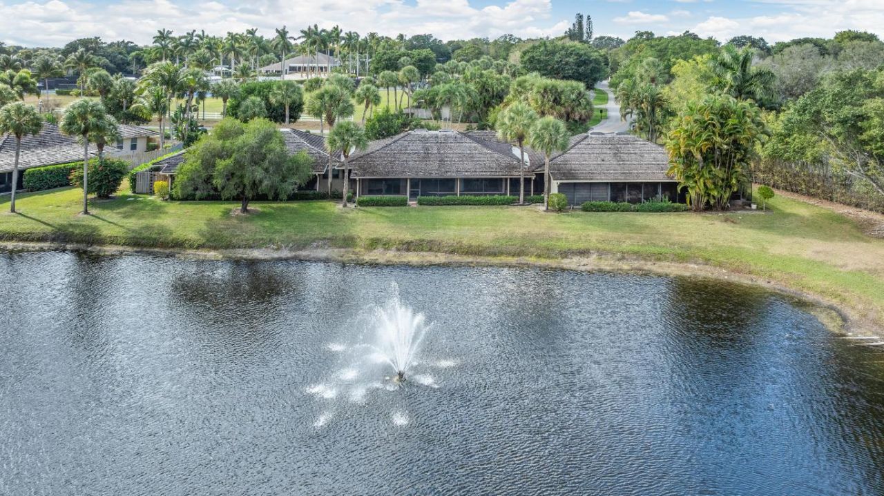 11683 Wimbledon Circle, Wellington, FL 33414 Photo