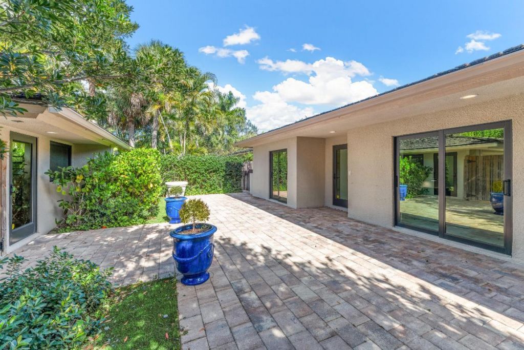 11683 Wimbledon Circle, Wellington, FL 33414 Photo