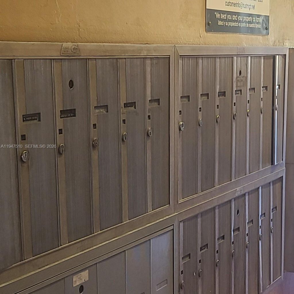 1750 W 56th St , Unit 210, Hialeah, FL 33012 Photo