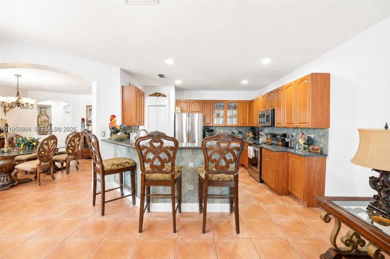 16062 SW 43rd Ter, Miami, FL 33185 Photo