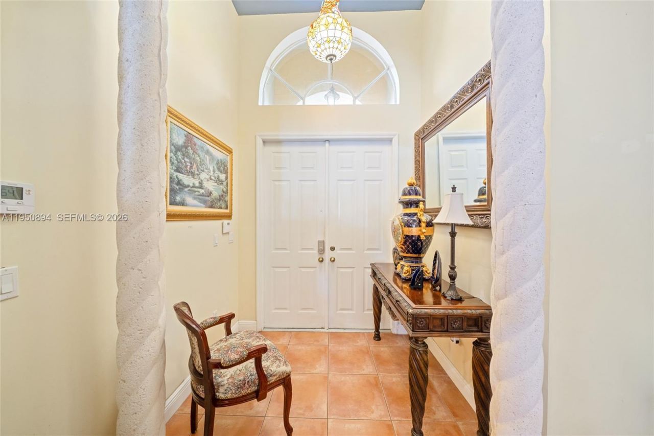 16062 SW 43rd Ter, Miami, FL 33185 Photo