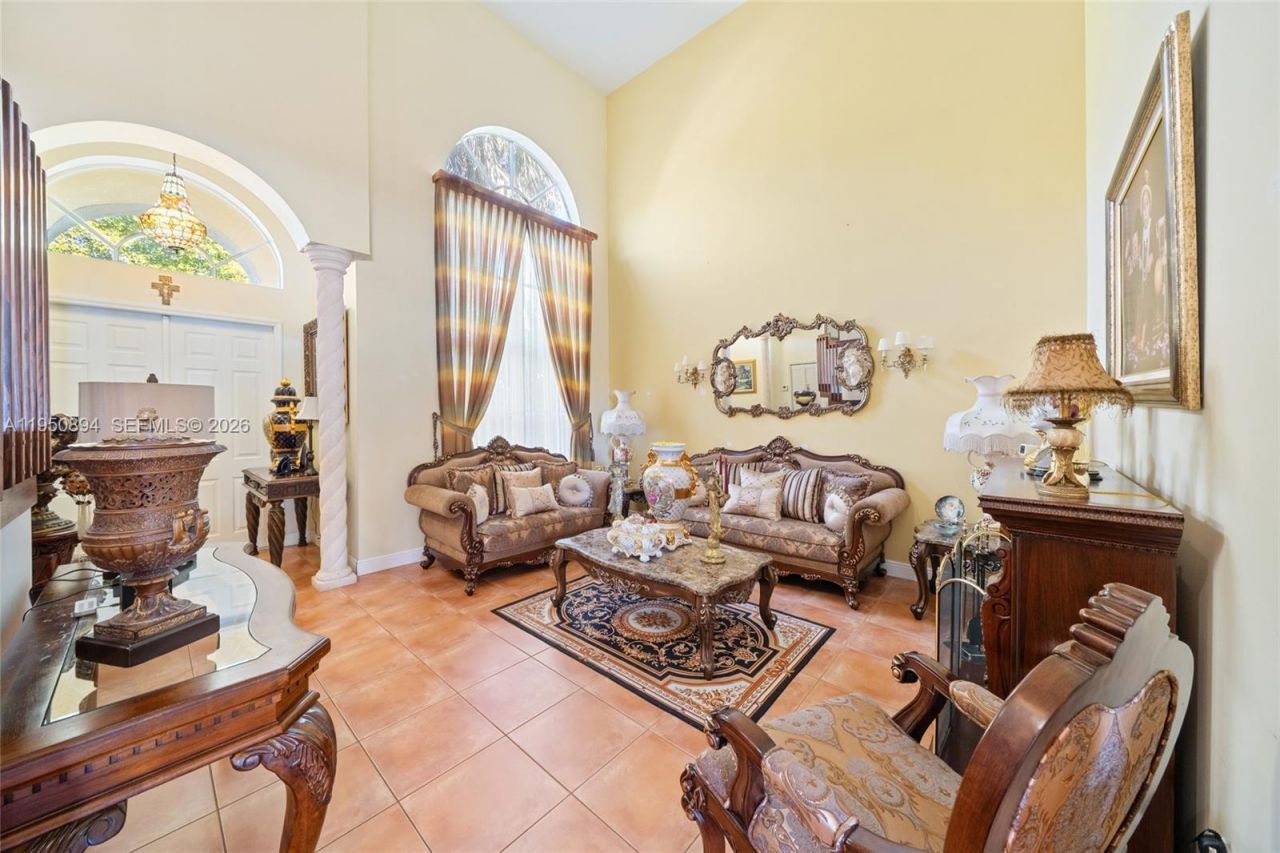 16062 SW 43rd Ter, Miami, FL 33185 Photo