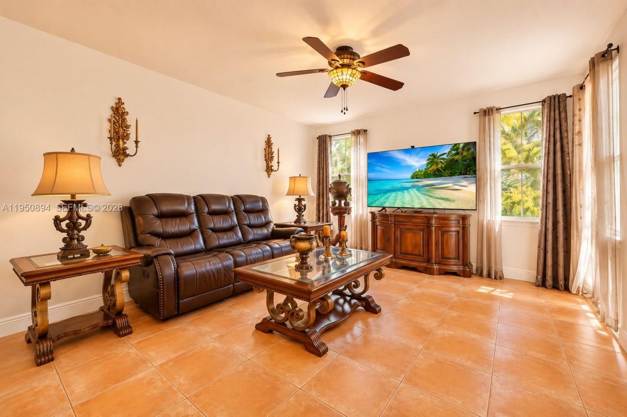 16062 SW 43rd Ter, Miami, FL 33185 Photo