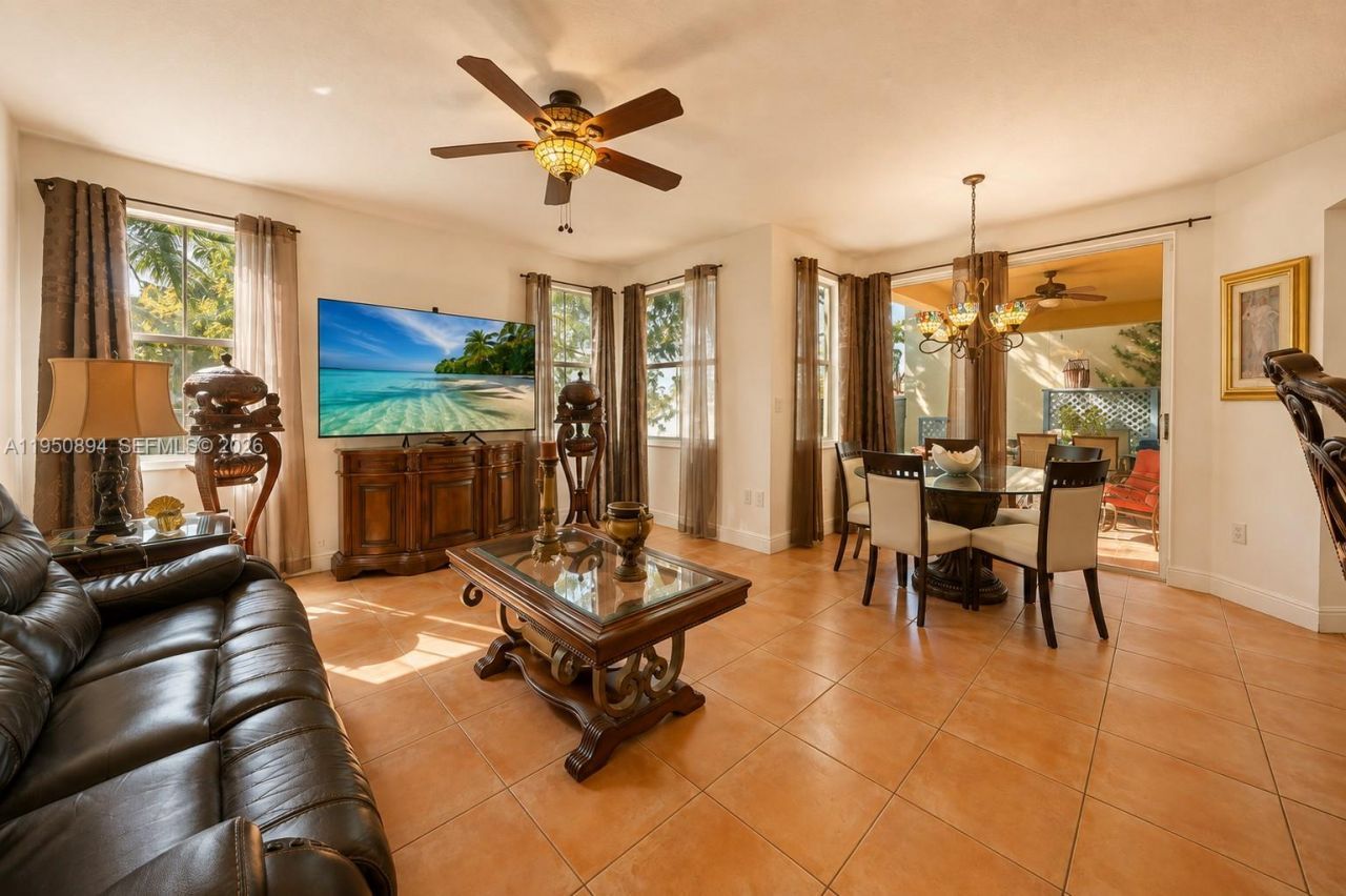 16062 SW 43rd Ter, Miami, FL 33185 Photo