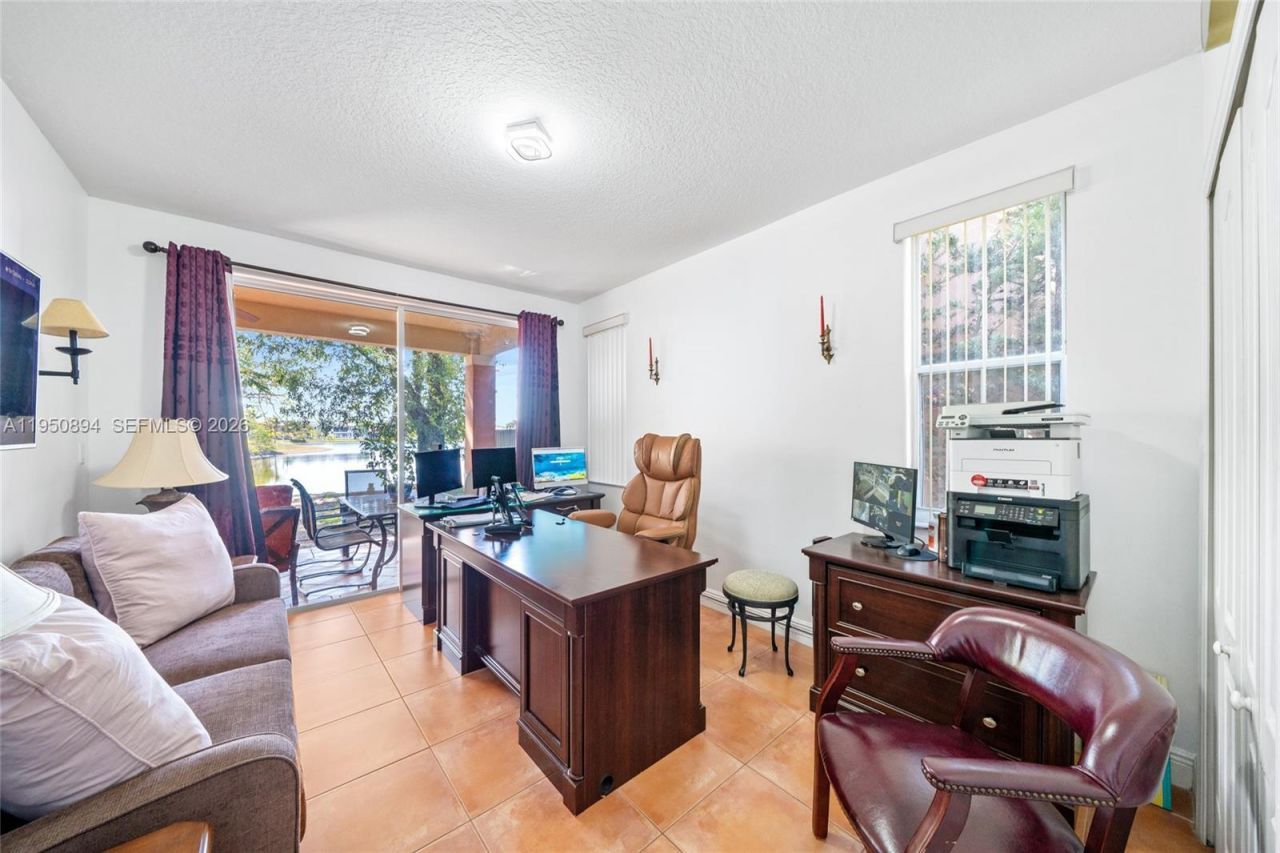 16062 SW 43rd Ter, Miami, FL 33185 Photo