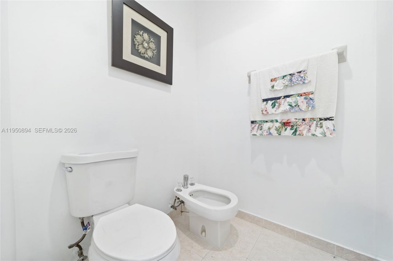 16062 SW 43rd Ter, Miami, FL 33185 Photo