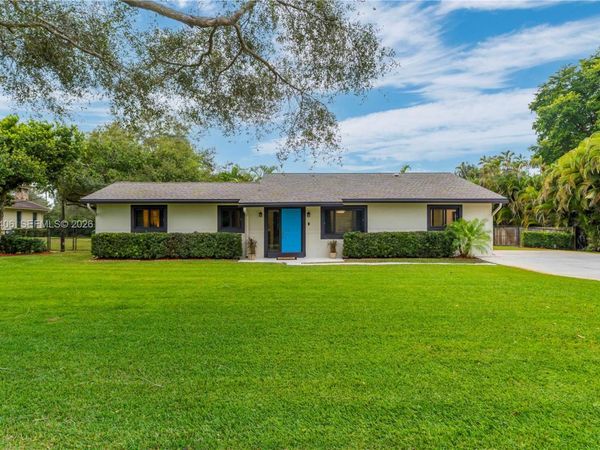 2751 SW 137th Ter, Davie, FL 33330