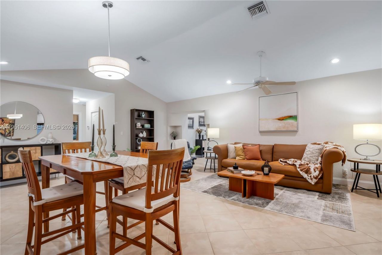 2751 SW 137th Ter, Davie, FL 33330 Photo