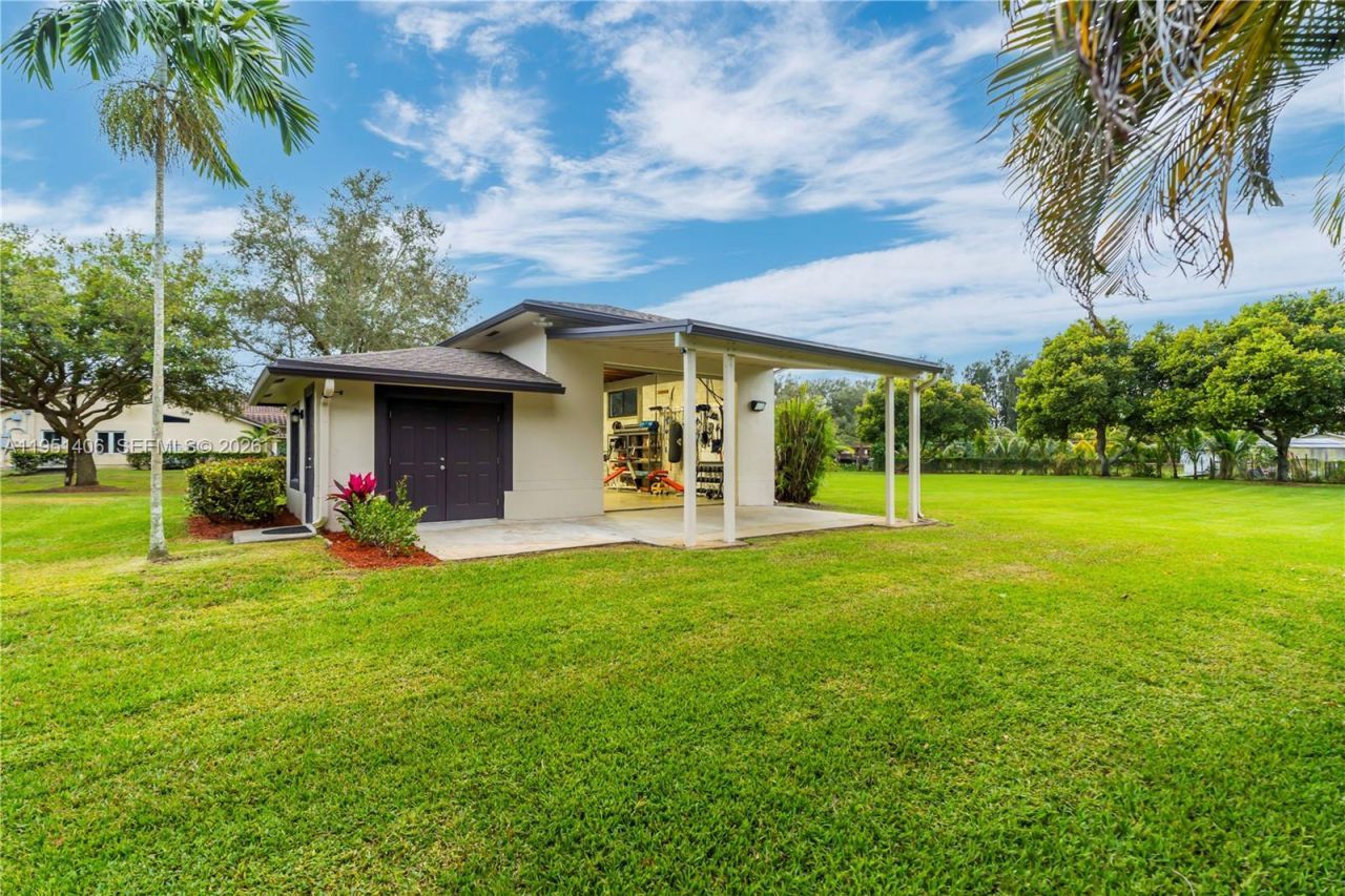 2751 SW 137th Ter, Davie, FL 33330 Photo