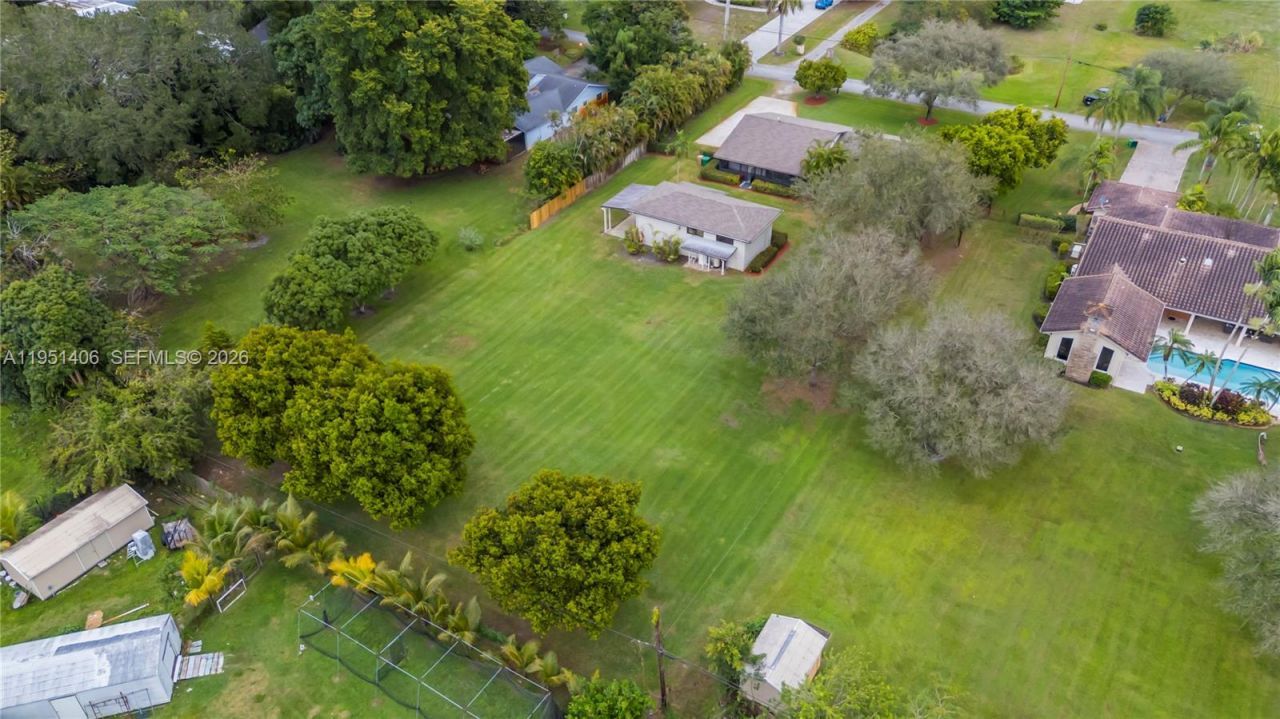 2751 SW 137th Ter, Davie, FL 33330 Photo