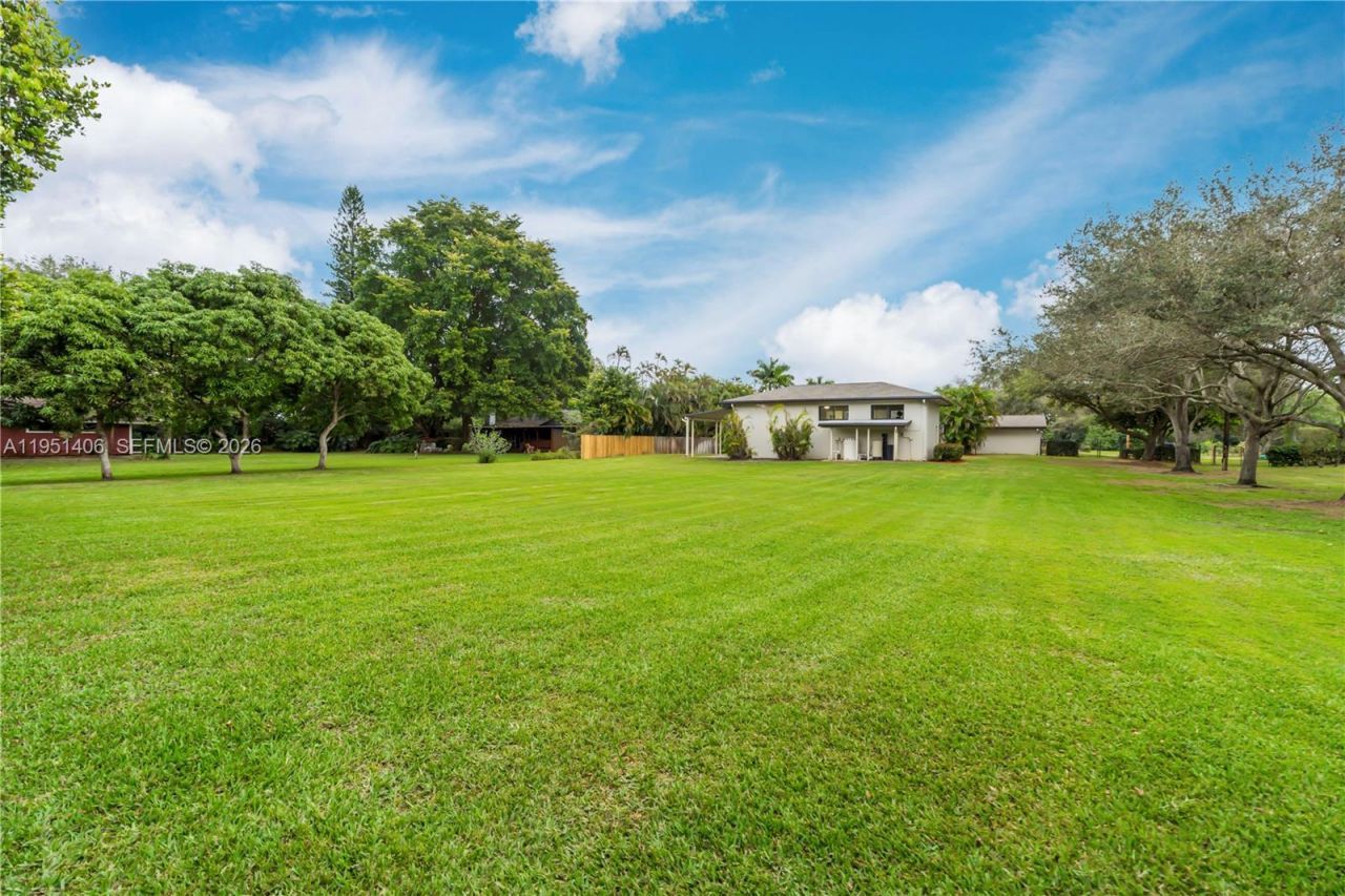 2751 SW 137th Ter, Davie, FL 33330 Photo