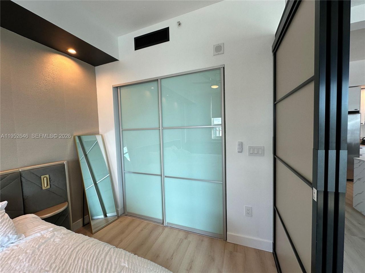 234 NE 3rd St , Unit 1805, Miami, FL 33132 Photo