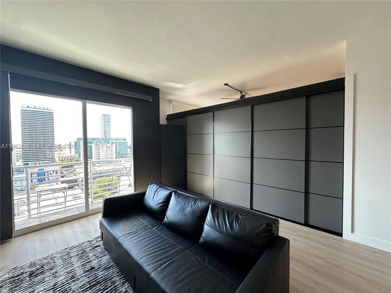 234 NE 3rd St , Unit 1805, Miami, FL 33132 Photo