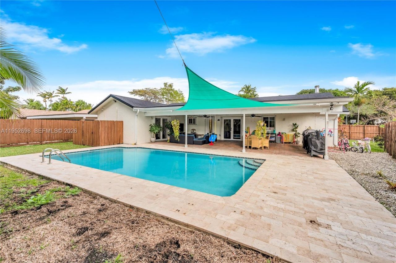 15930 SW 90th Ave , Palmetto Bay, FL 33157 Photo