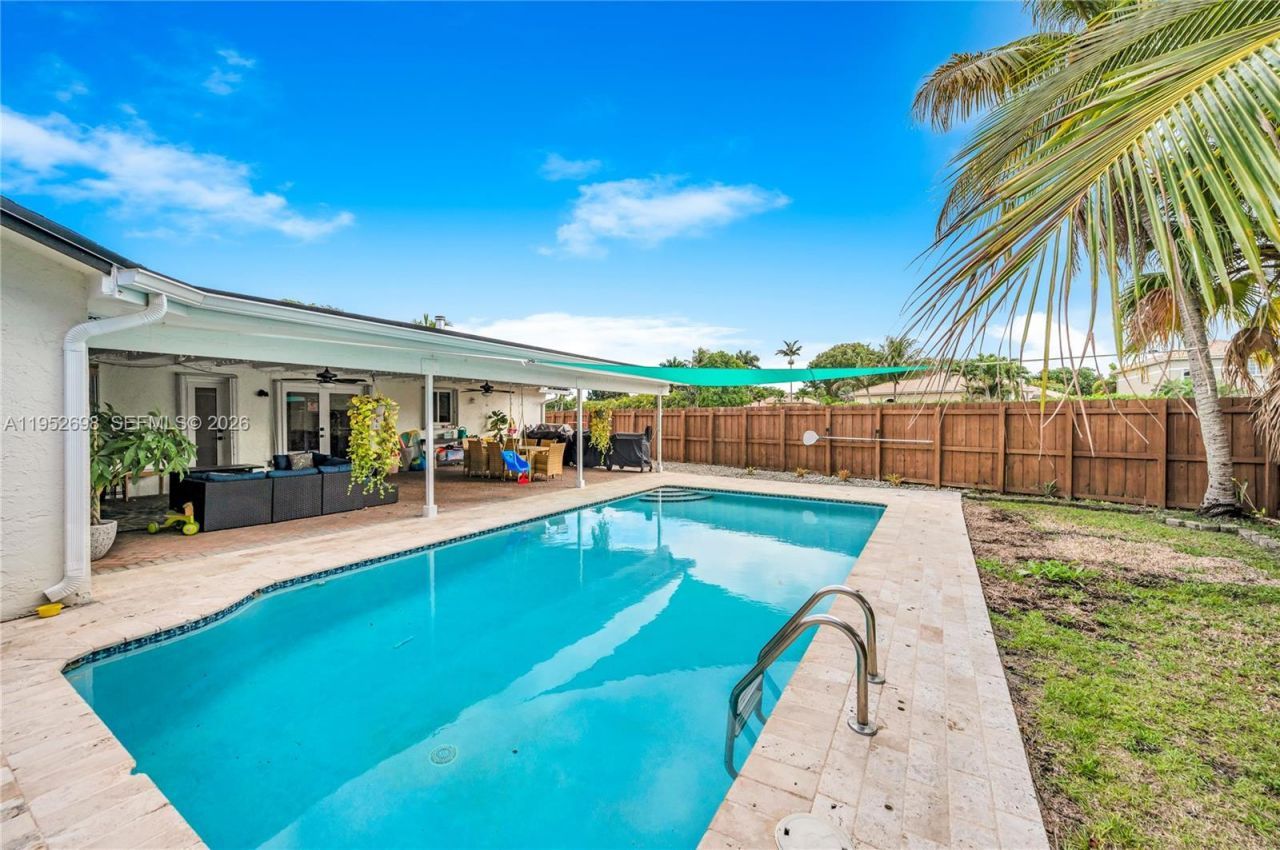 15930 SW 90th Ave , Palmetto Bay, FL 33157 Photo