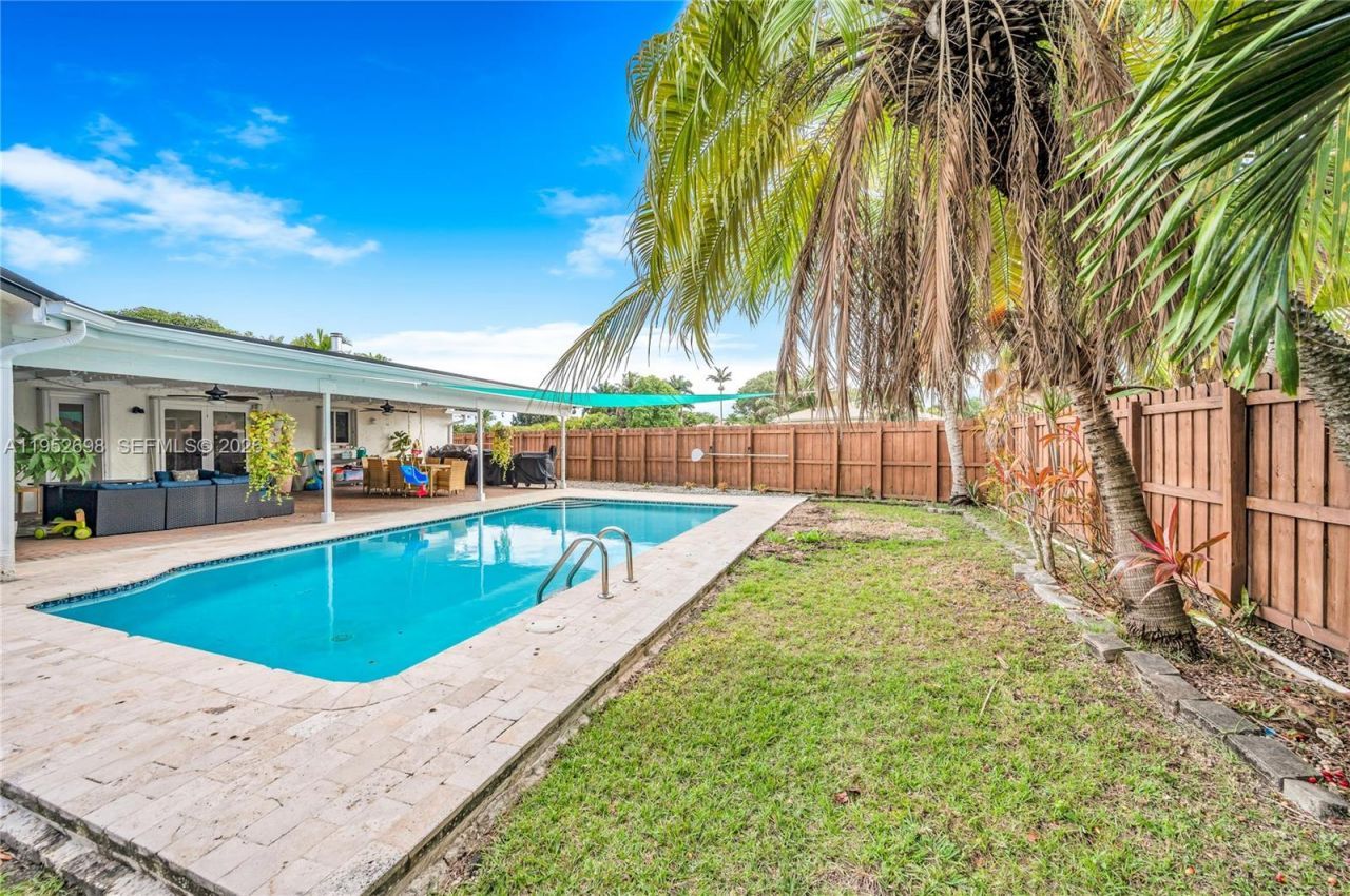 15930 SW 90th Ave , Palmetto Bay, FL 33157 Photo