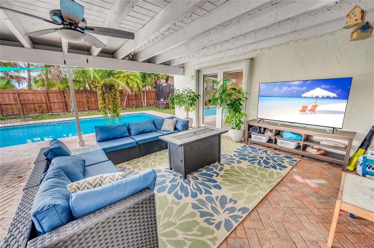 15930 SW 90th Ave , Palmetto Bay, FL 33157 Photo