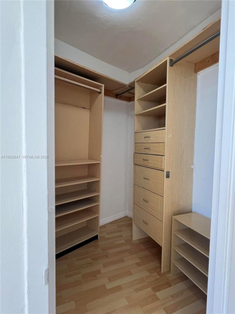 2899 Collins Ave, Unit 1502, Miami Beach, FL 33140 Photo