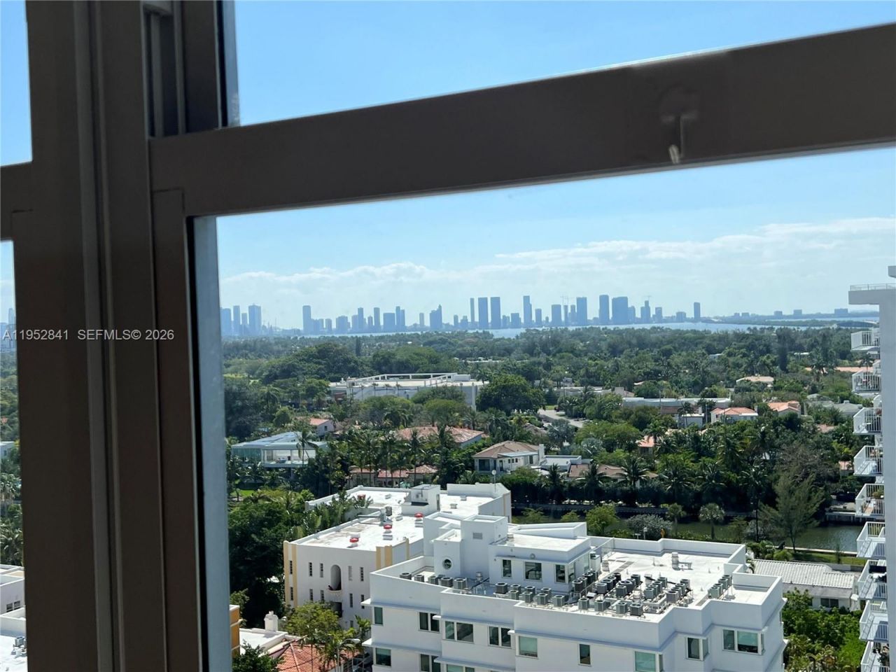 2899 Collins Ave, Unit 1502, Miami Beach, FL 33140 Photo
