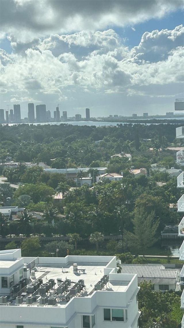 2899 Collins Ave, Unit 1502, Miami Beach, FL 33140 Photo