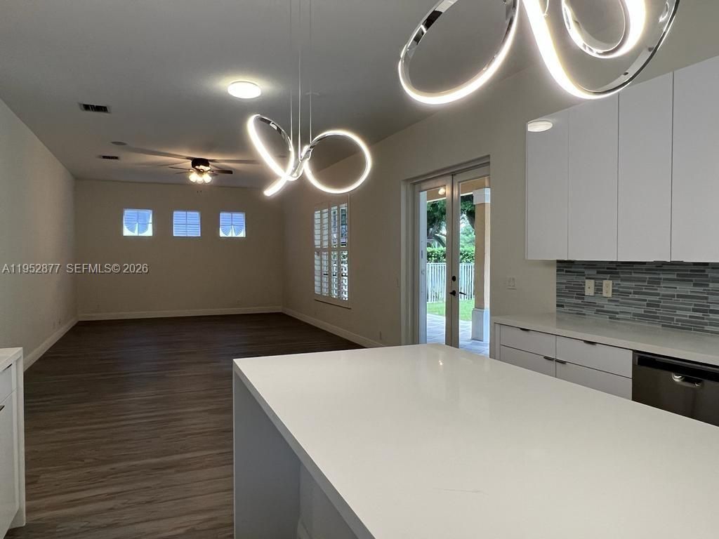 1971 Harbor View Cir, Unit 1971, Weston, FL 33327 Photo