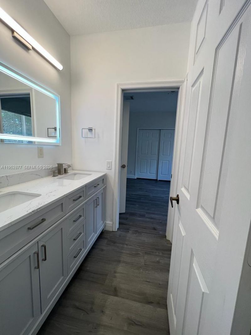 1971 Harbor View Cir, Unit 1971, Weston, FL 33327 Photo