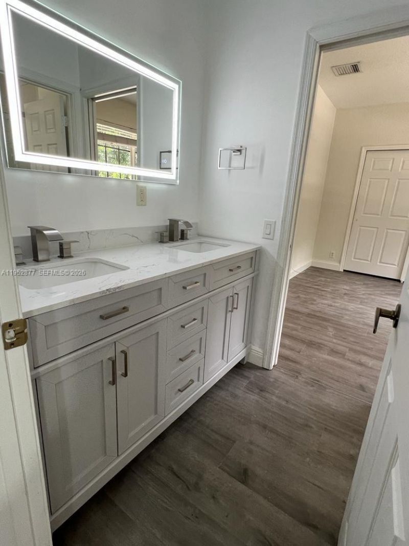 1971 Harbor View Cir, Unit 1971, Weston, FL 33327 Photo