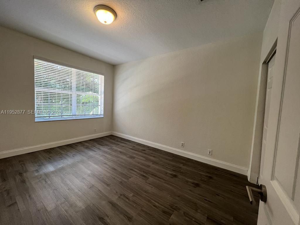 1971 Harbor View Cir, Unit 1971, Weston, FL 33327 Photo