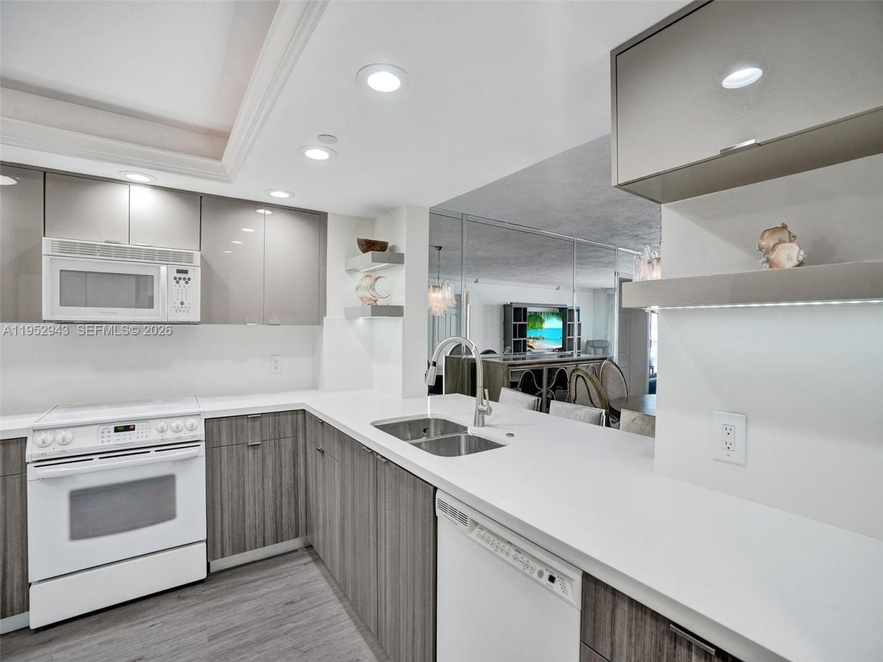 1167 Hillsboro Mile , Unit 607, Hillsboro Beach, FL 33062 Photo