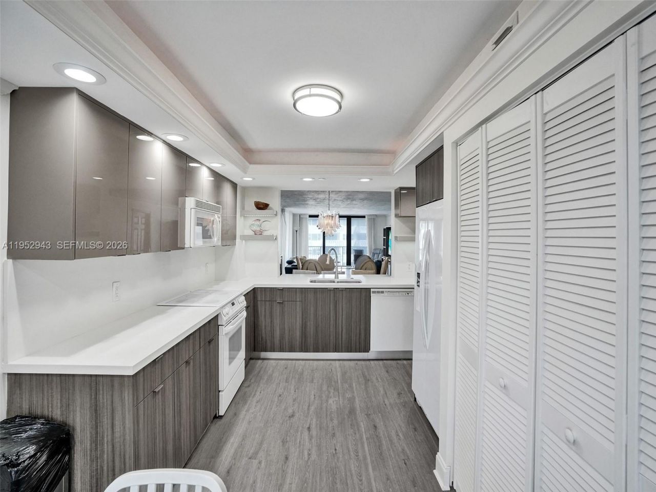 1167 Hillsboro Mile , Unit 607, Hillsboro Beach, FL 33062 Photo