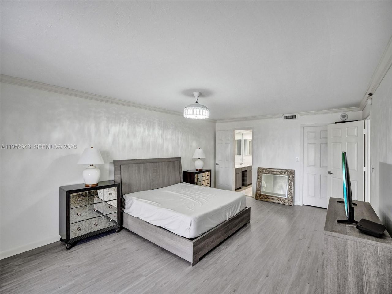 1167 Hillsboro Mile , Unit 607, Hillsboro Beach, FL 33062 Photo