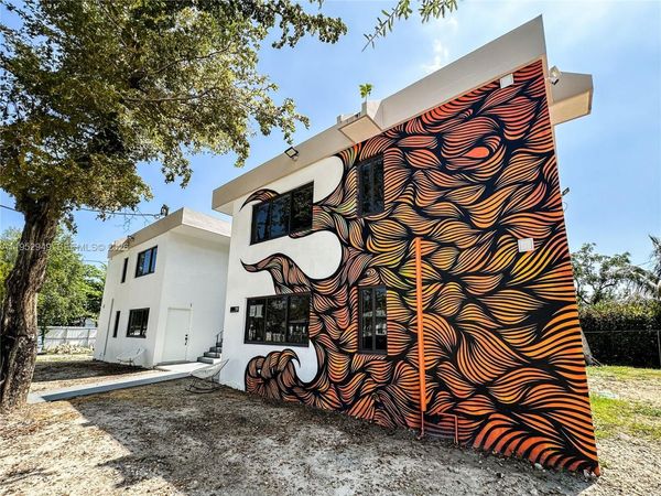 190 NW 69th St, Unit 3, Miami, FL 33150