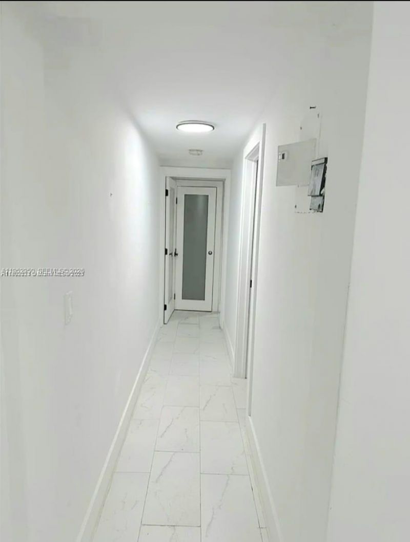 813 W 39th St, Unit 1, Miami Beach, FL 33140 Photo