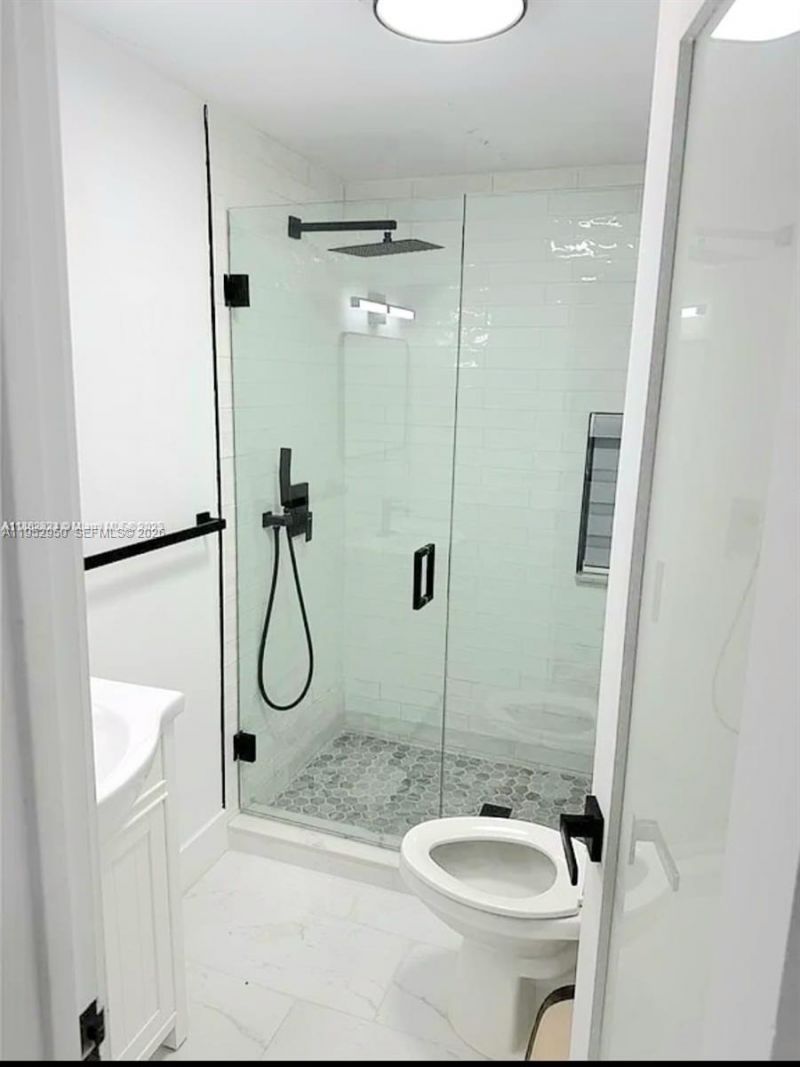 813 W 39th St, Unit 1, Miami Beach, FL 33140 Photo