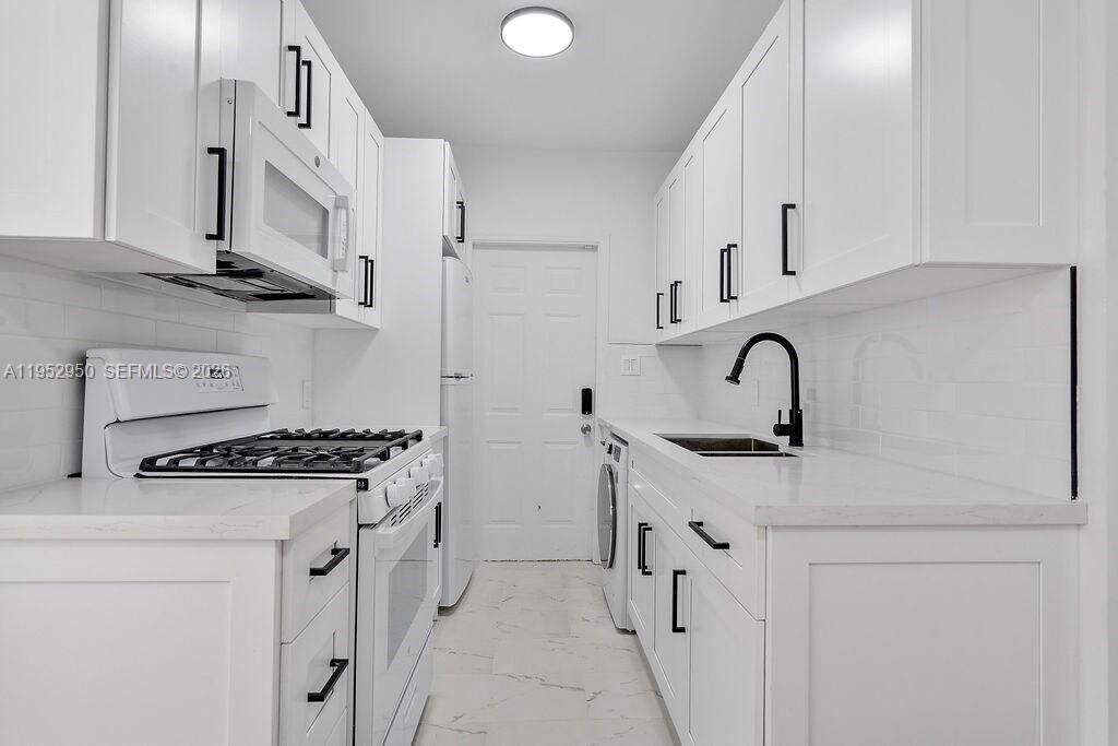 813 W 39th St, Unit 1, Miami Beach, FL 33140 Photo