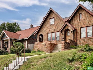 1112 S 60th Street, Omaha, NE 68106